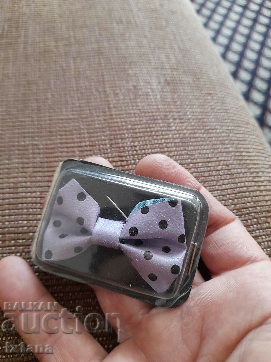 An old baby doll with price 10.00 BGN | € 5.11 An old baby doll with price 10.00 BGN | € 5.11