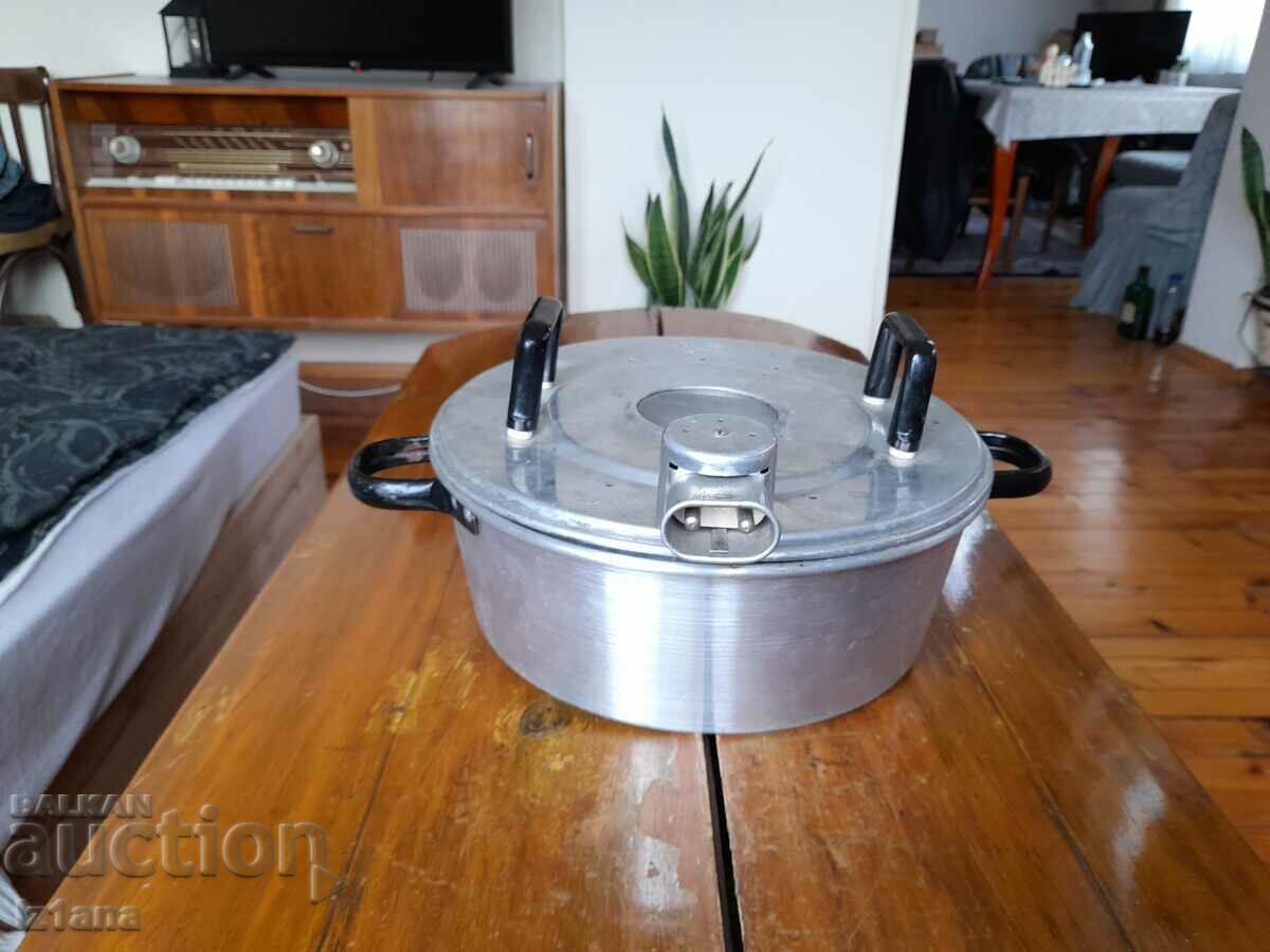 Παλιά ηλεκτρική κατσαρόλα με τιμή 75.00 BGN | € 38.35 Παλιά ηλεκτρική κατσαρόλα με τιμή 75.00 BGN | € 38.35