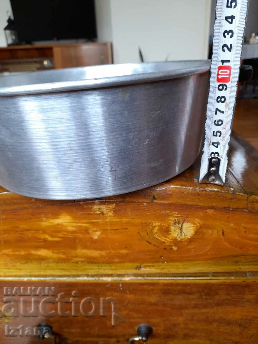 Παράδοση Παλιά ηλεκτρική κατσαρόλα Παράδοση Παλιά ηλεκτρική κατσαρόλα