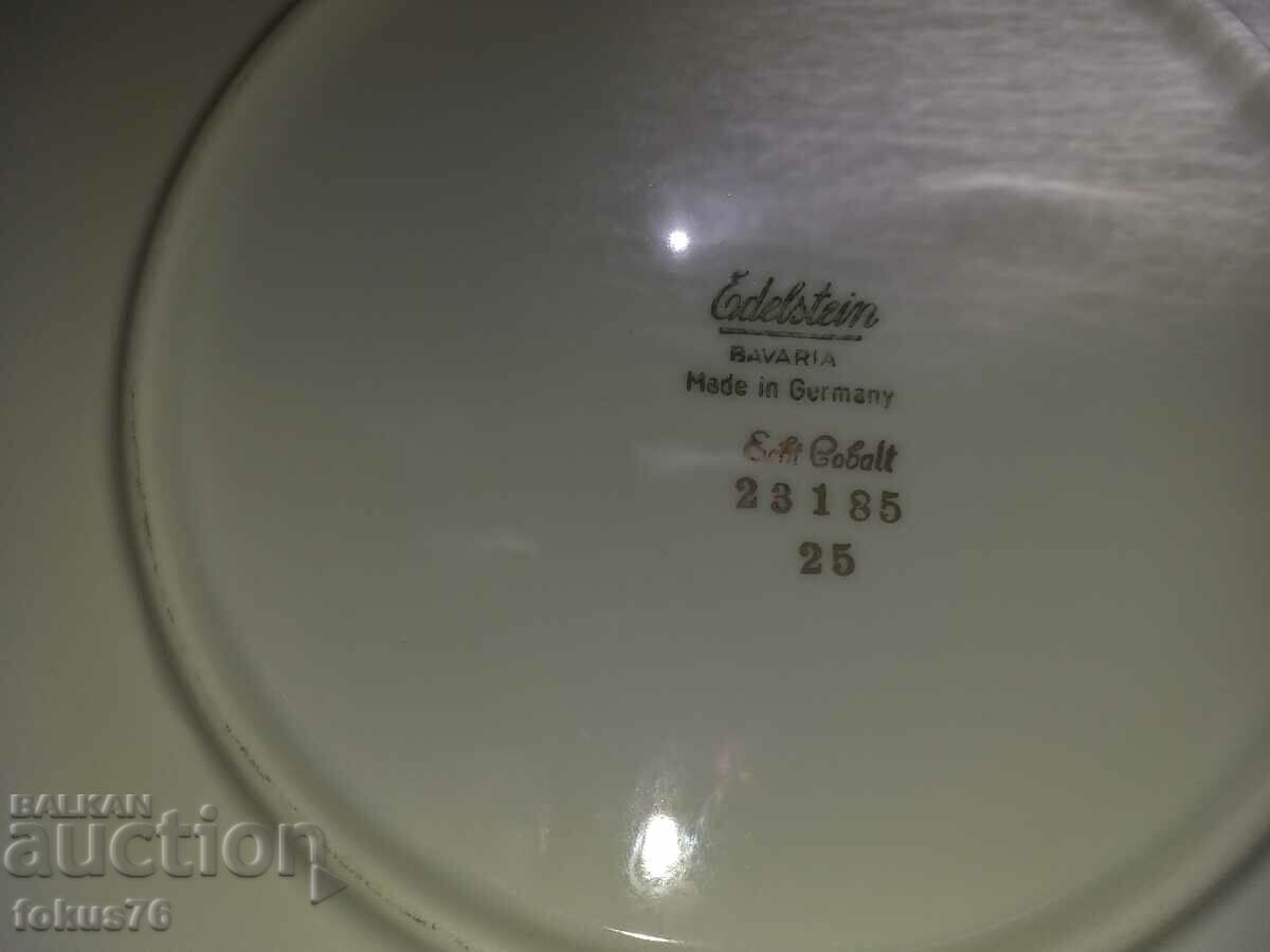 Porcelain Edelstein Bavaria gold cobalt lot 6 plates and platter with price 139.00 BGN | € 71.07 Porcelain Edelstein Bavaria gold cobalt lot 6 plates and platter with price 139.00 BGN | € 71.07