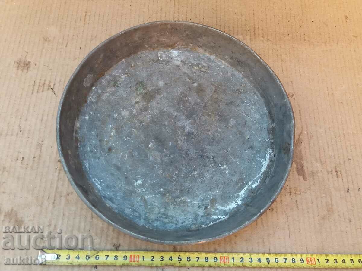 Delivery of WROUGHT RENAISSANCE COPPER PAN PAN Delivery of WROUGHT RENAISSANCE COPPER PAN PAN