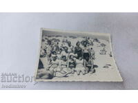 Снимка Слънчев бряг Мъже и жени на плажа 1960