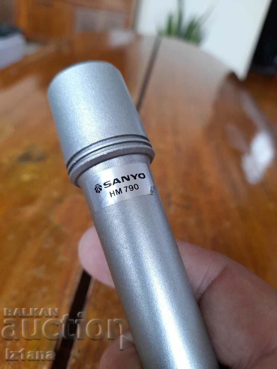 Auction  Old Sanyo HM 790 microphone