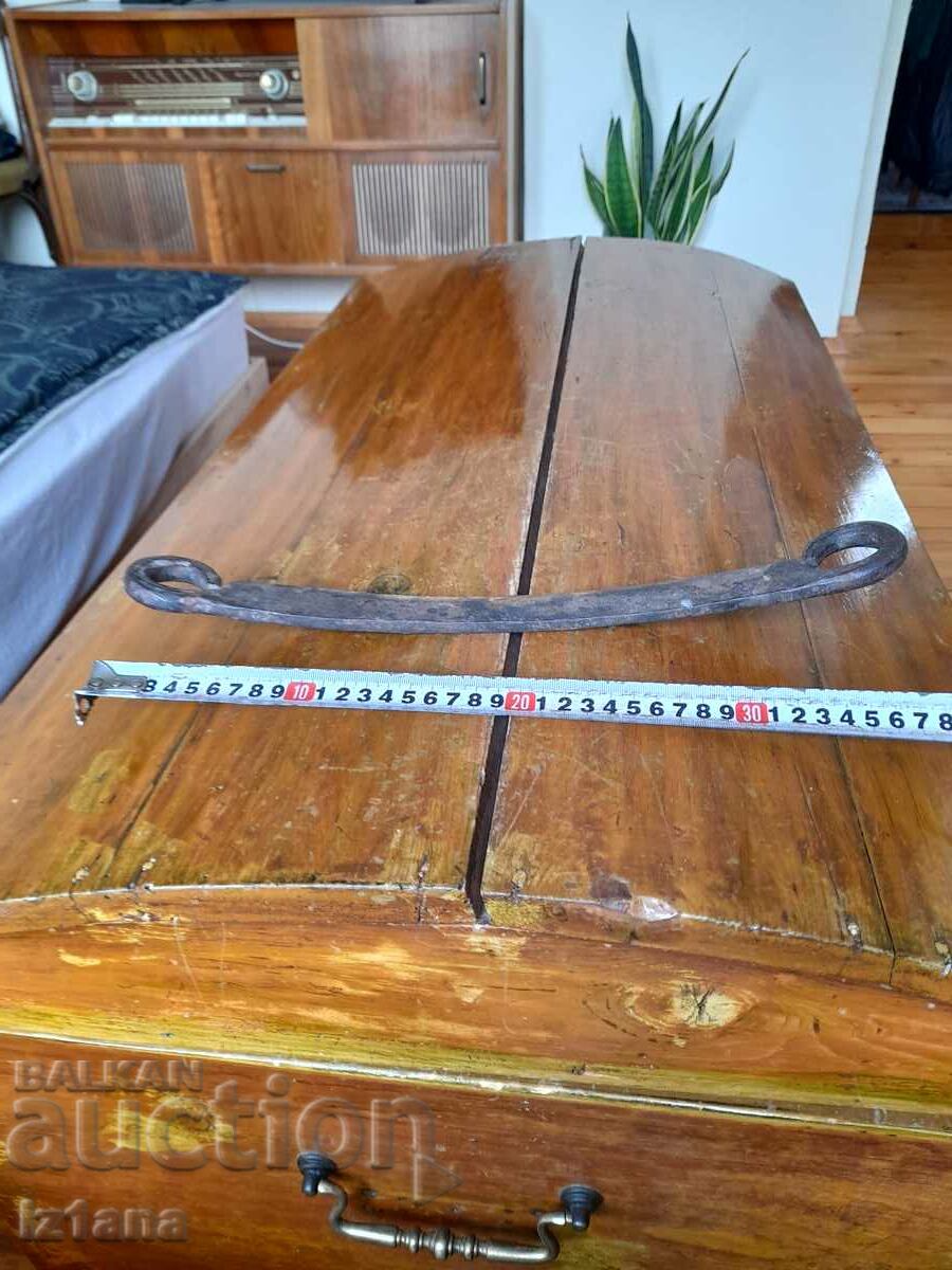 Auction  An old tool, a peeler