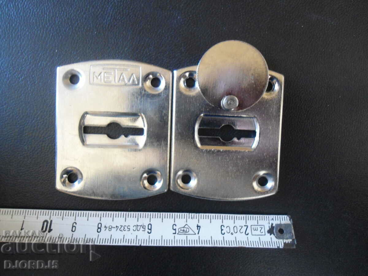 Delivery of Old lock hinges Delivery of Old lock hinges