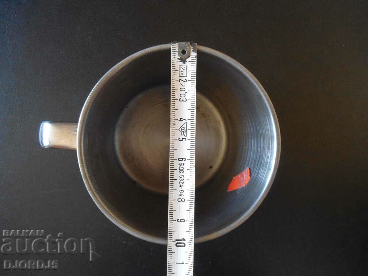 Auction Old metal bucket Auction Old metal bucket