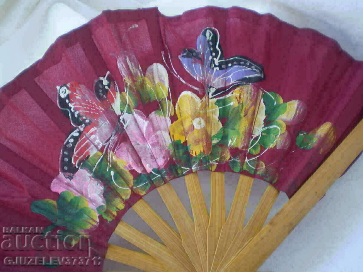 Antique painted red silk wood fan - 5 Antique painted red silk wood fan - 5