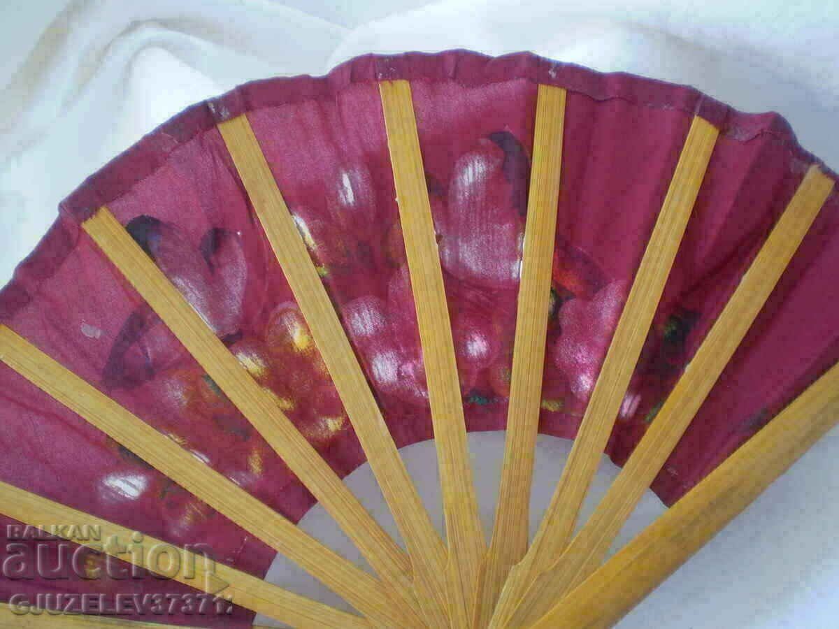 Antique painted red silk wood fan - 6 Antique painted red silk wood fan - 6