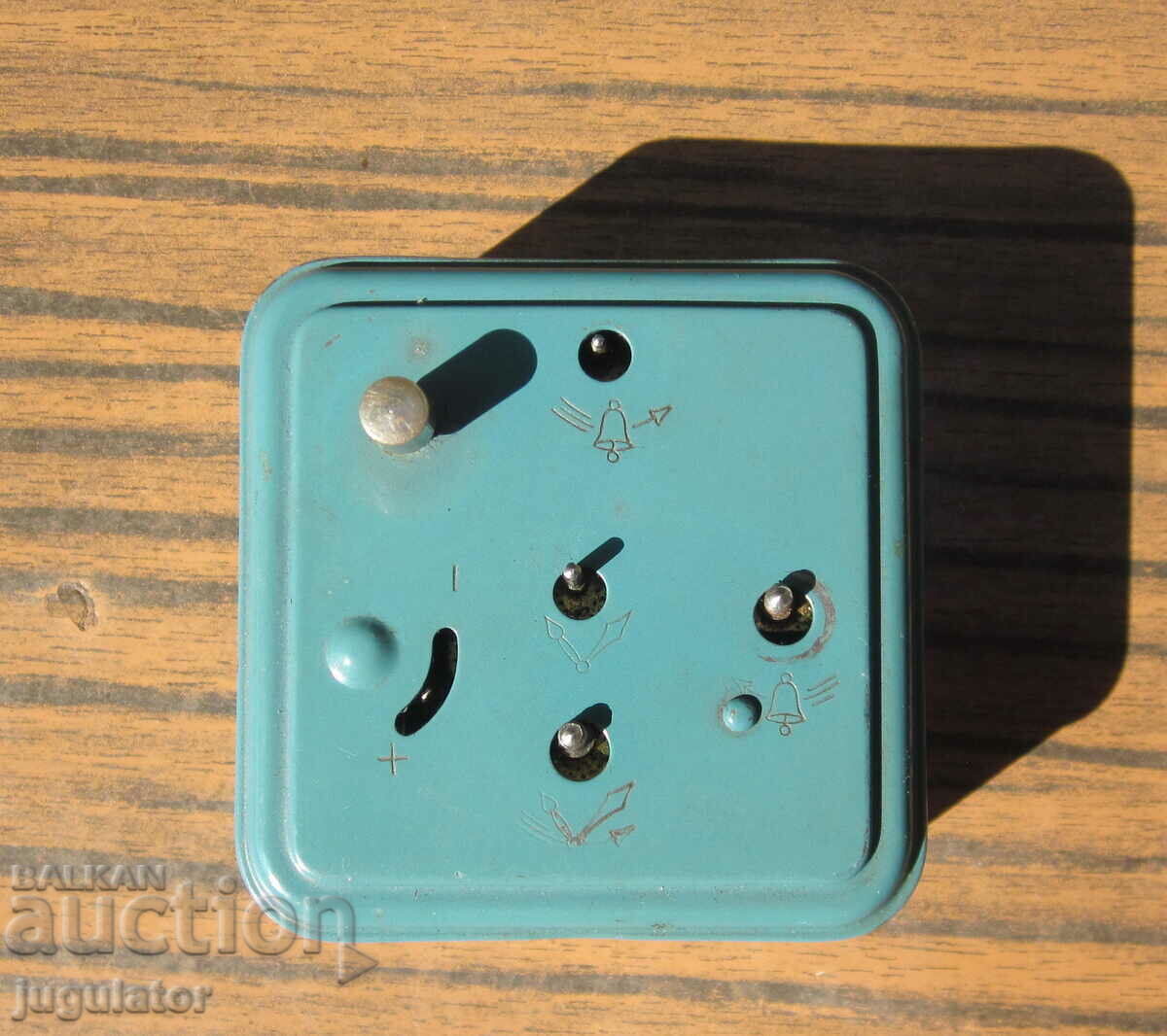 Auction old German JUNGHANS alarm clock for parts Auction old German JUNGHANS alarm clock for parts