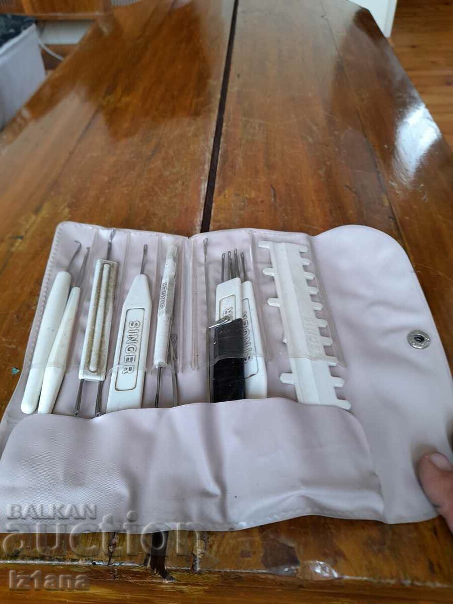 Auction Old Singer Sewing Machine Accessories Auction Old Singer Sewing Machine Accessories