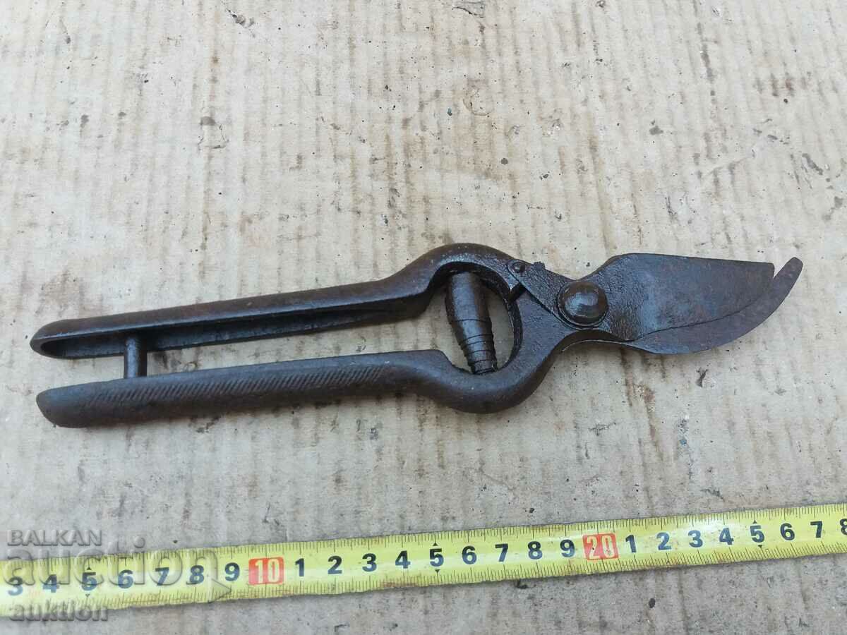 STEELIZED SOC. VINE SHEARS, TOOL EXCELLENT with price 5.99 BGN | € 3.06