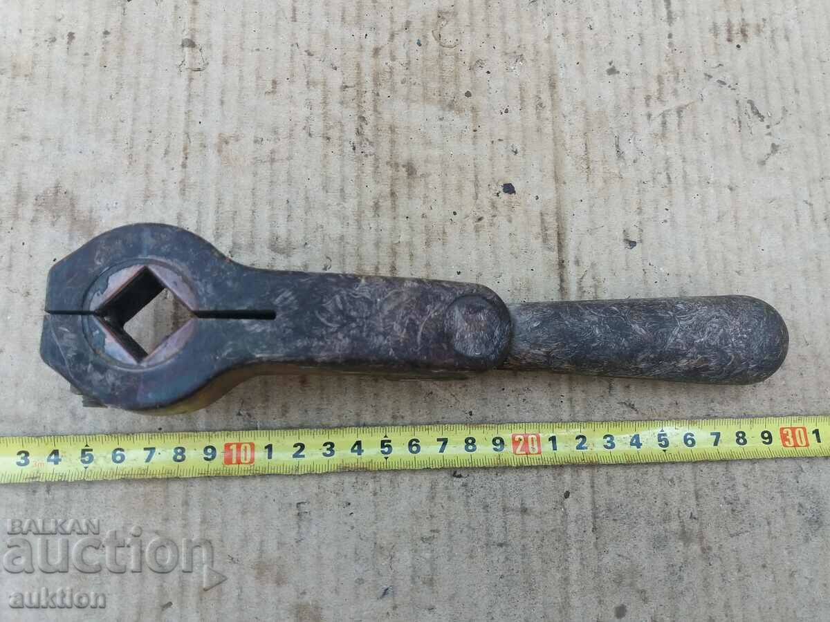 Auction OLD RETRO MACHINE HANDLE - BAKELITE MILITARY Auction OLD RETRO MACHINE HANDLE - BAKELITE MILITARY