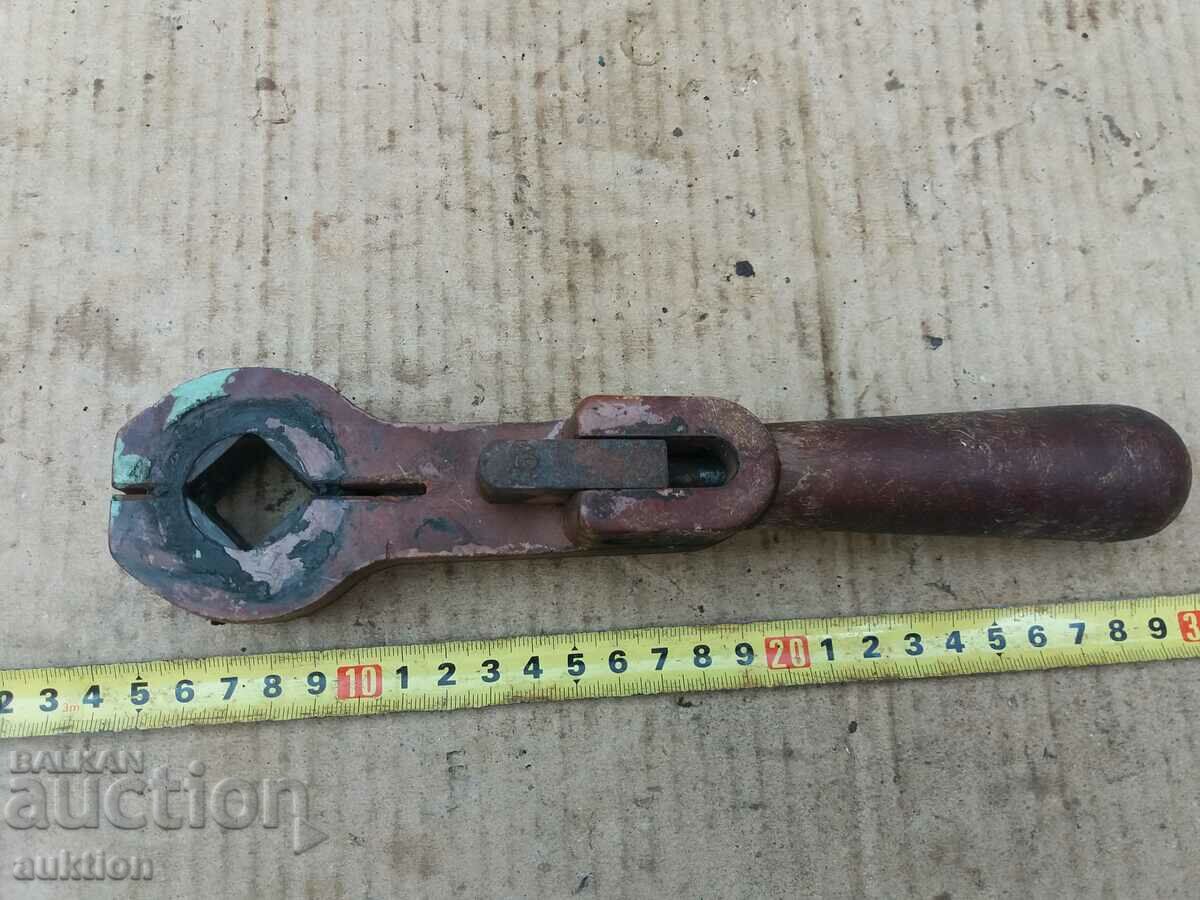 OLD RETRO MACHINE HANDLE - BAKELITE MILITARY - 6 OLD RETRO MACHINE HANDLE - BAKELITE MILITARY - 6