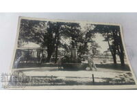Пощенска картичка Сливен Из градската градина 1963