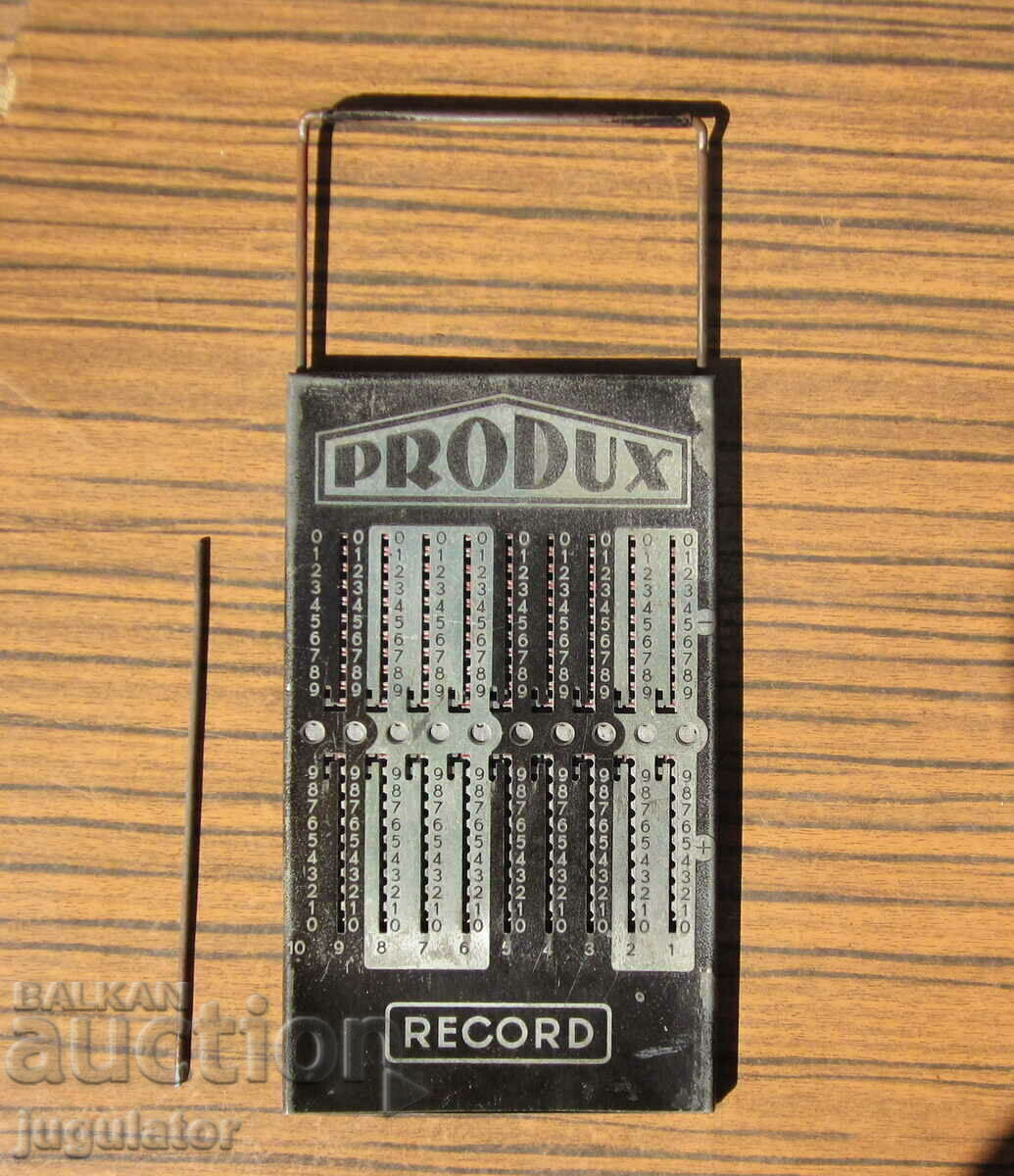 παλιά μεταλλική μηχανική αριθμομηχανή PRODUX