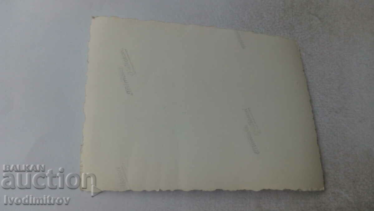 Photo Five young men next to a vintage car with price 2.35 BGN | € 1.20 Photo Five young men next to a vintage car with price 2.35 BGN | € 1.20