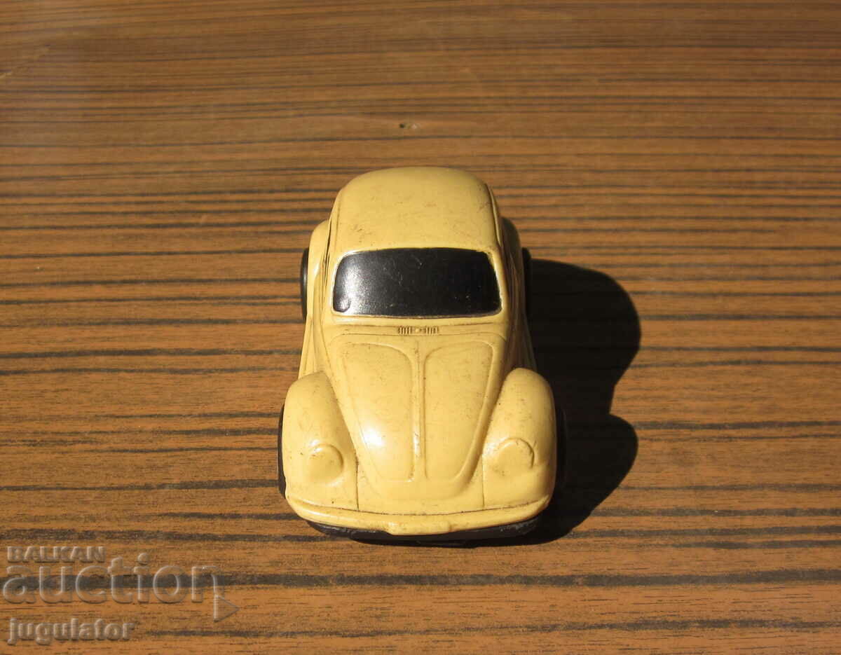 Auction volkswagen turtle old bakelite toy car Auction volkswagen turtle old bakelite toy car