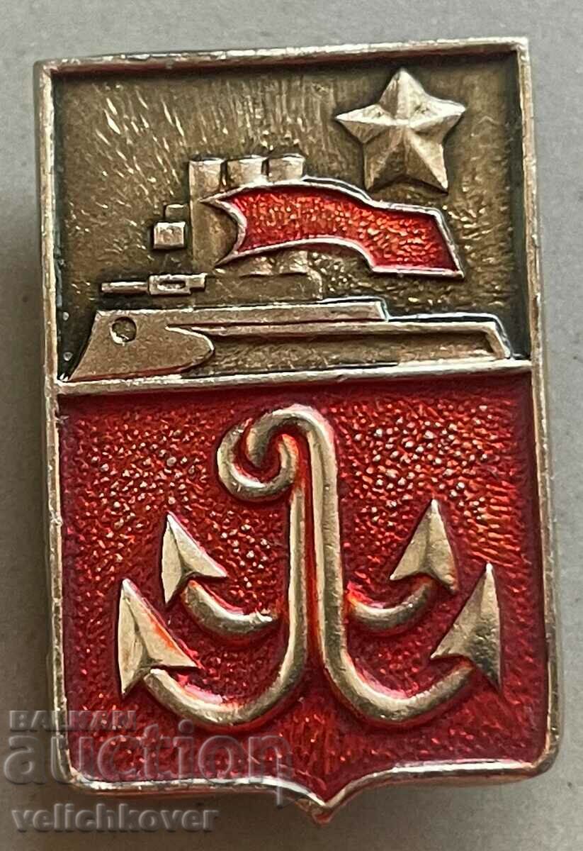 32836 USSR badge Leningrad city hero and Kreuzer Aurora