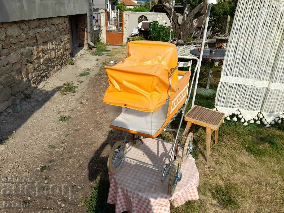 Old doll cart with price 100.00 BGN | € 51.13 Old doll cart with price 100.00 BGN | € 51.13