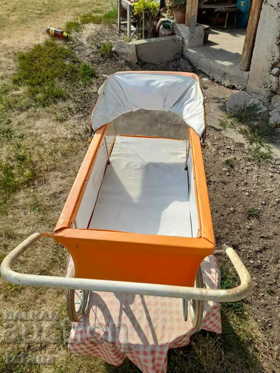 Delivery of Old doll cart Delivery of Old doll cart