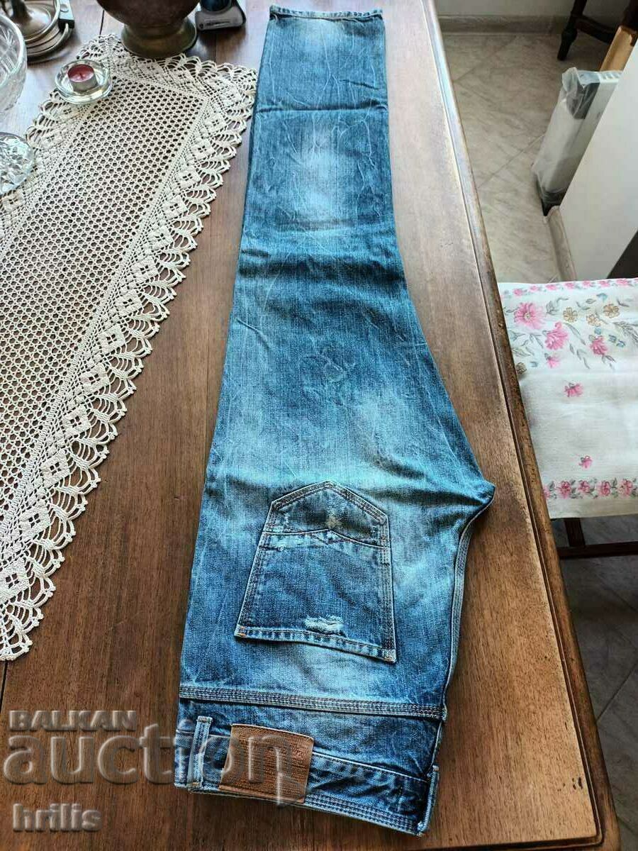 Auction ZARA - MEN'S SUPER JEANS Auction ZARA - MEN'S SUPER JEANS