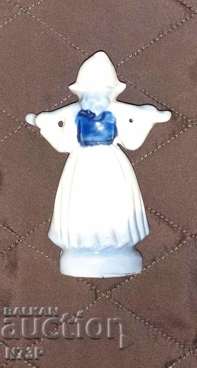 ΠΑΛΙΑ ΦΙΓΟΥΡΑ ΠΟΡΣΕΛΑΝΗΣ. με τιμή 10.00 BGN | € 5.11