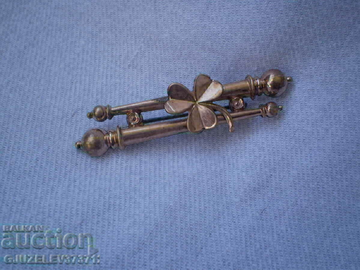 Old Victorian gilt clover brooch, size -4.7cm Old Victorian gilt clover brooch, size -4.7cm