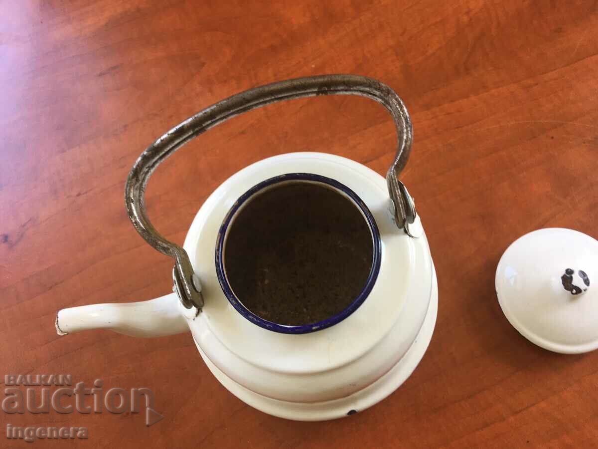 Delivery of KETTLE METAL ENAMELED SMALL-1963 LANDFILL Delivery of KETTLE METAL ENAMELED SMALL-1963 LANDFILL