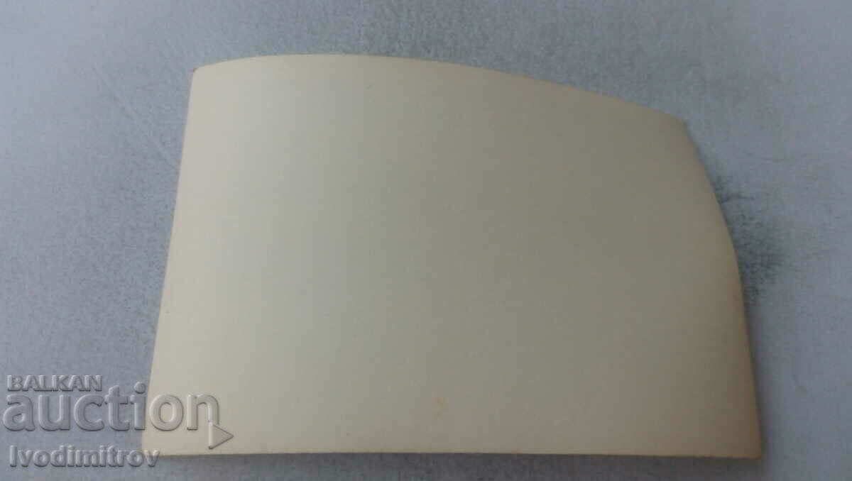 Φωτογραφία Τέσσερις στρατιώτες με vintage ποδήλατα με τιμή 1.65 BGN | € 0.84