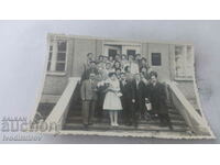 Снимка Младоженци със свои приятели 1962