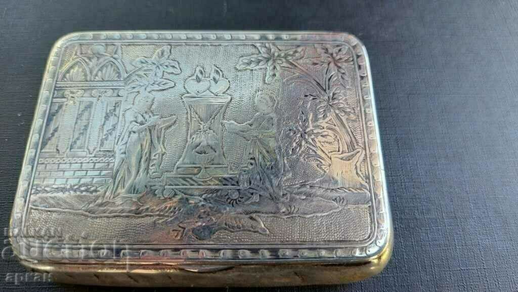 Ασημένιο ταμπακιέρα Imperial Russia 1818 με σμάλτο με τιμή € 760.00 | 1486.43 BGN Ασημένιο ταμπακιέρα Imperial Russia 1818 με σμάλτο με τιμή € 760.00 | 1486.43 BGN