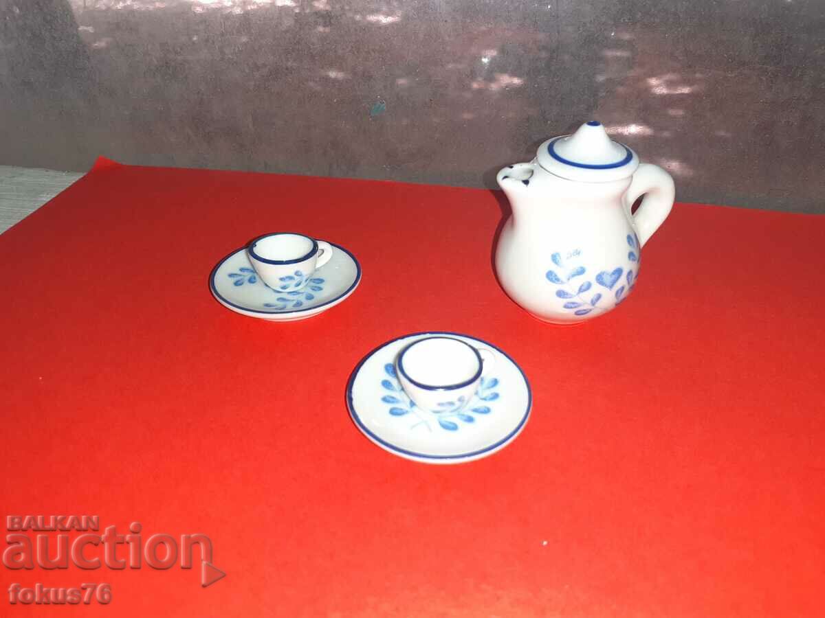 Porcelain miniature set - porcelain miniature with price 25.00 BGN | € 12.78 Porcelain miniature set - porcelain miniature with price 25.00 BGN | € 12.78