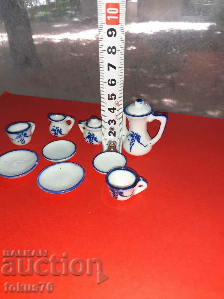 Όμορφες μινιατούρες σέρβις πορσελάνης - μινιατούρα πορσελάνης - 6 Όμορφες μινιατούρες σέρβις πορσελάνης - μινιατούρα πορσελάνης - 6