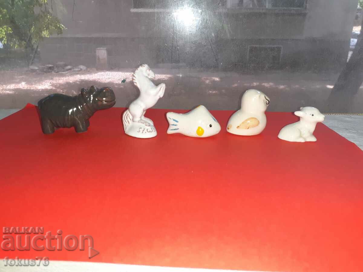 Lot figures miniatures porcelain and ceramics marking with price 45.00 BGN | € 23.01
