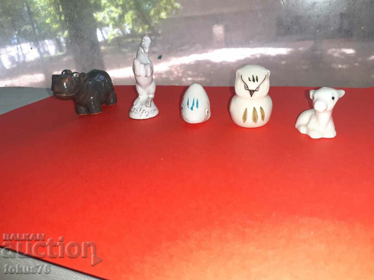 Auction  Lot figures miniatures porcelain and ceramics marking