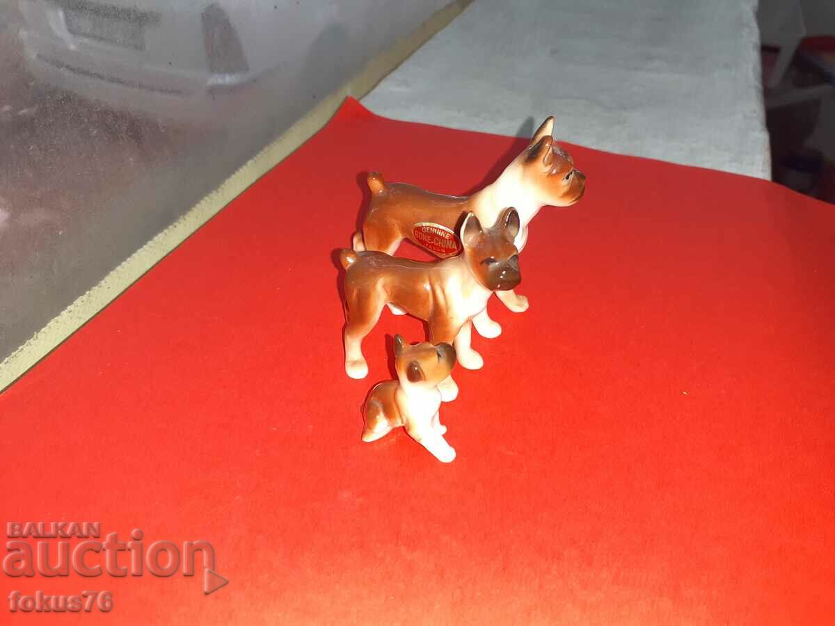 Auction Lot of very beautiful figures puppies miniatures porcelain Japan Auction Lot of very beautiful figures puppies miniatures porcelain Japan