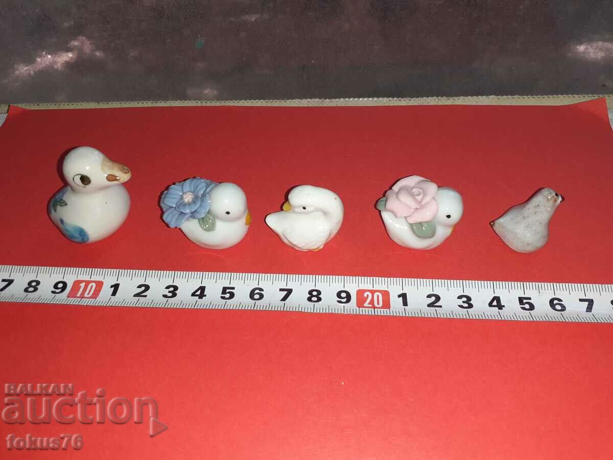 Lot of very beautiful figures ducklings miniatures porcelain - 6 Lot of very beautiful figures ducklings miniatures porcelain - 6