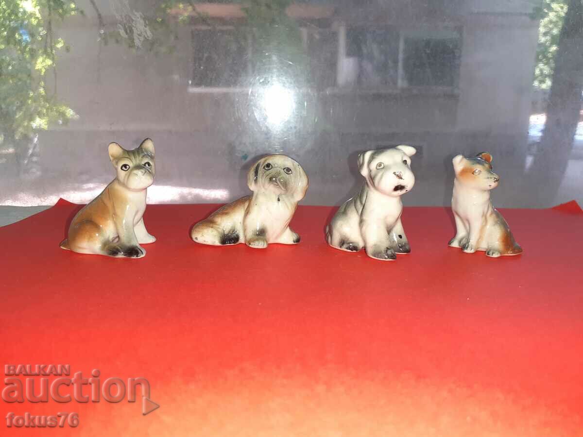 Lot of very beautiful figures puppies miniatures porcelain with price 60.00 BGN | € 30.68 Lot of very beautiful figures puppies miniatures porcelain with price 60.00 BGN | € 30.68