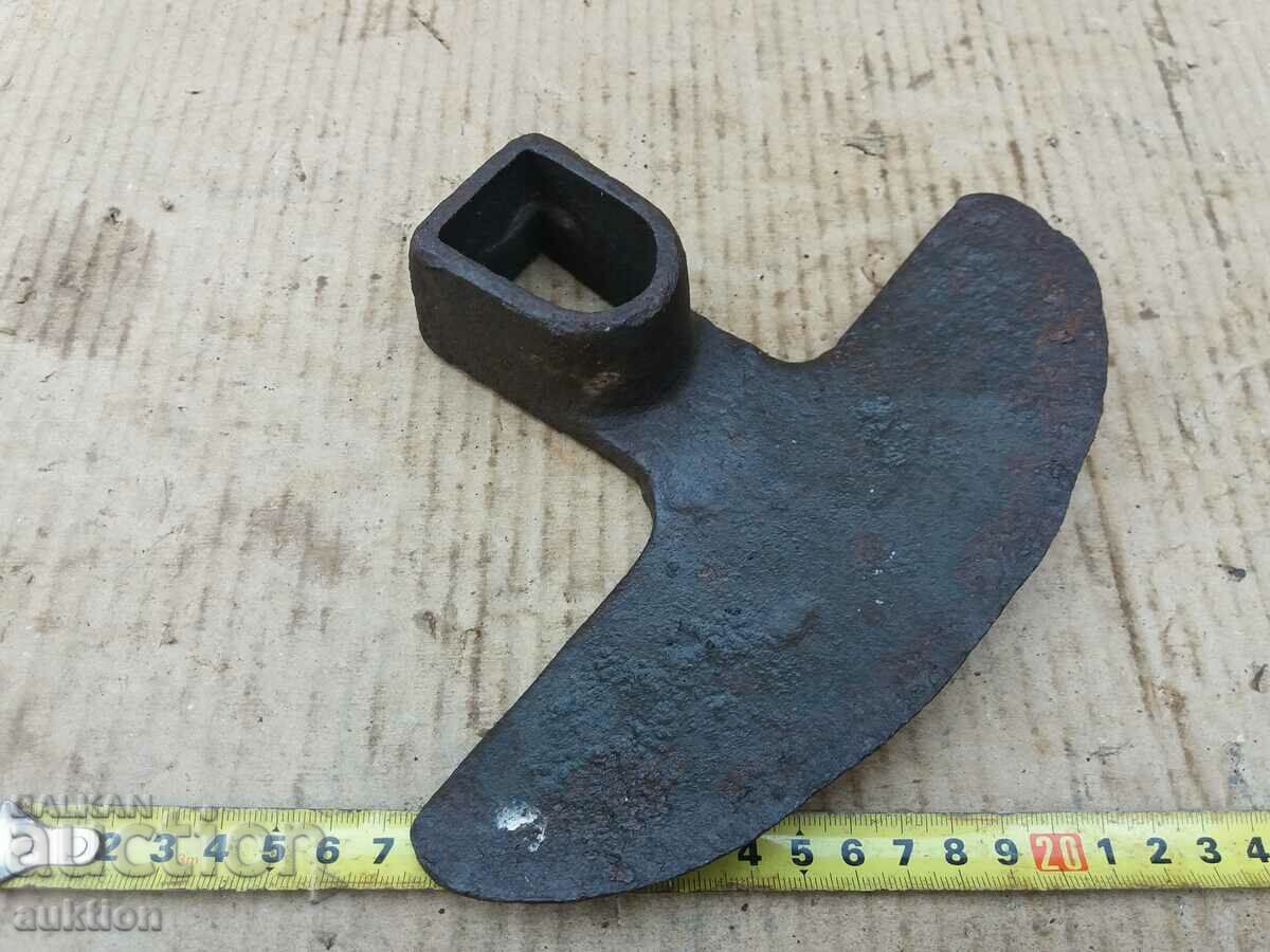FORGED SOLID HOE, TOOL, SHOOT - 6 FORGED SOLID HOE, TOOL, SHOOT - 6