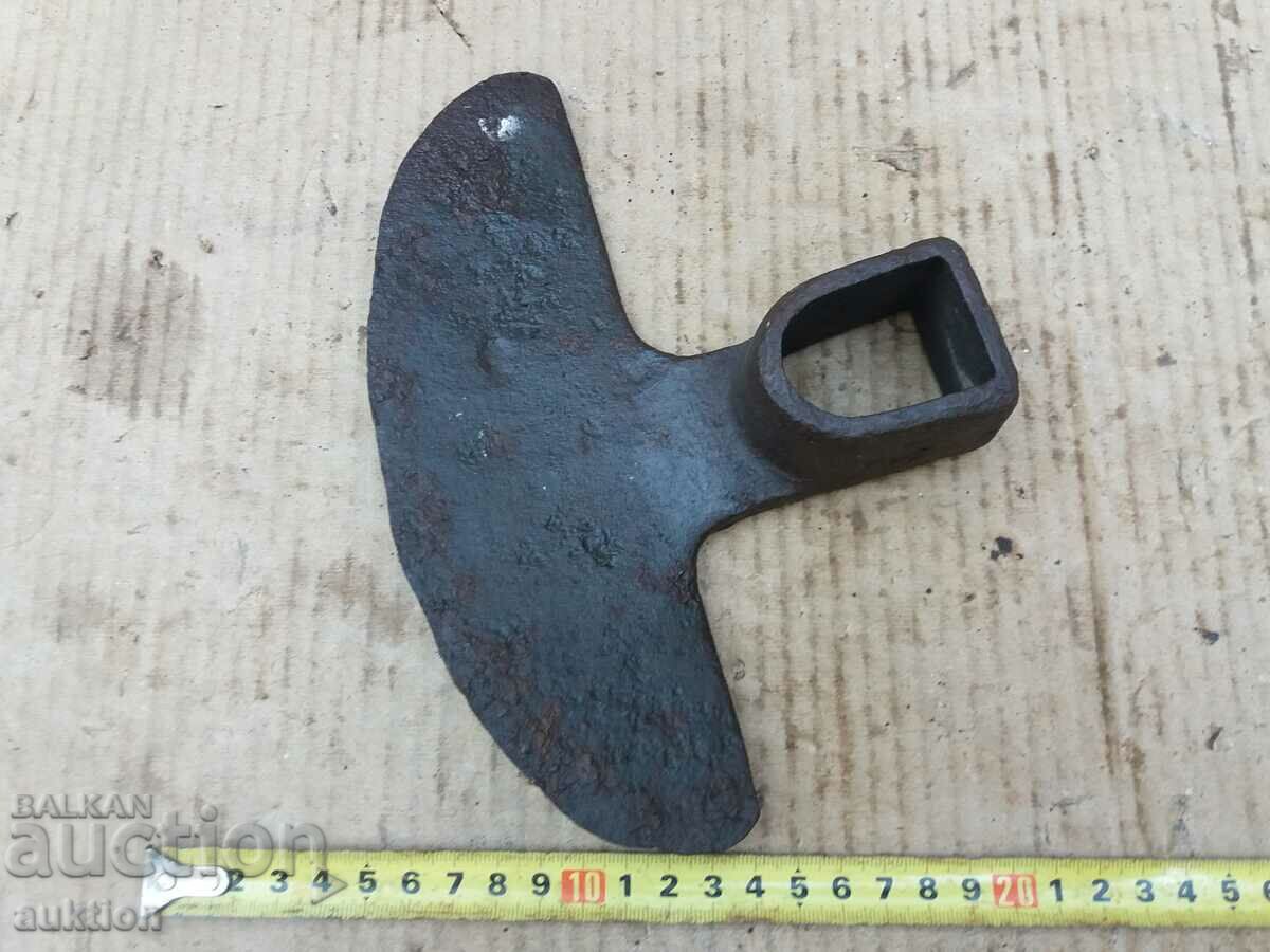 FORGED SOLID HOE, TOOL, SHOOT - 7 FORGED SOLID HOE, TOOL, SHOOT - 7