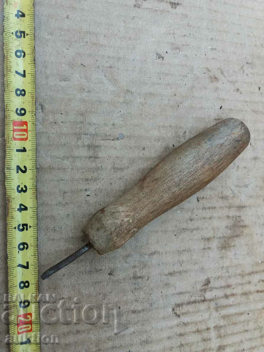 Auction ORPHAN AWL, TOOL Auction ORPHAN AWL, TOOL