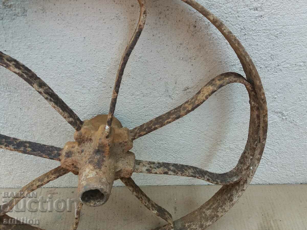 MASSIVE RENAISSANCE WHEEL OF WAGON, PHAETON, TWO-WHEELER with price 19.99 BGN | € 10.22