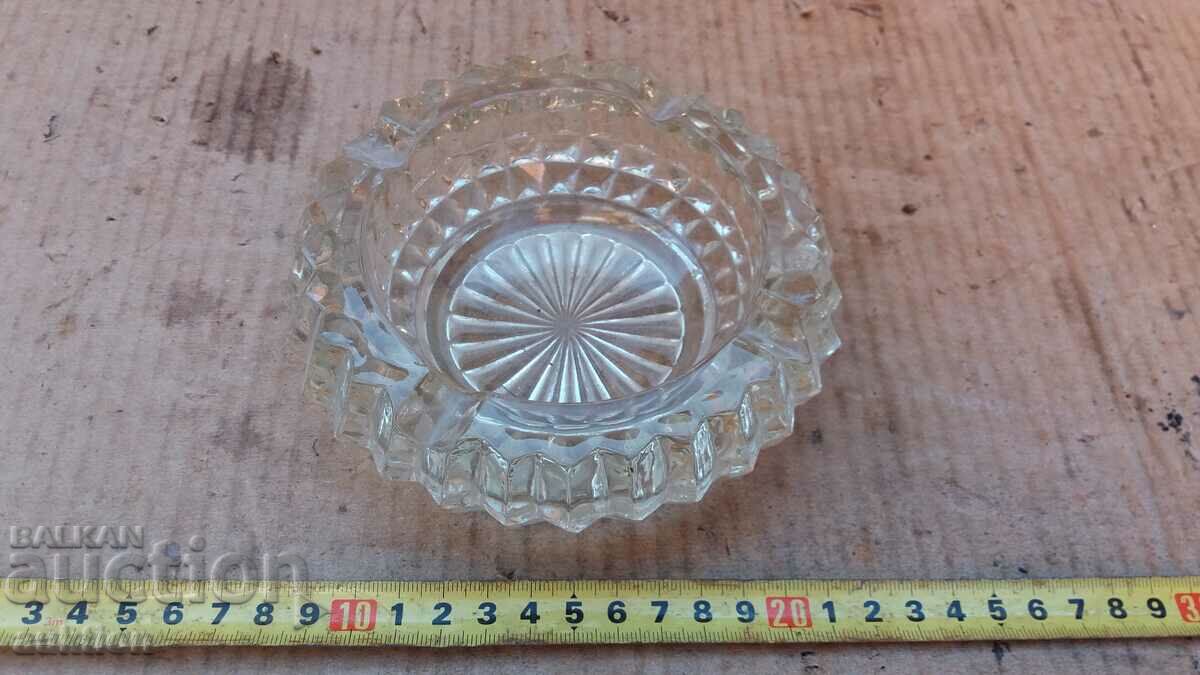 CRYSTAL MASSIVE ASHTRAY with price 10.99 BGN | € 5.62 CRYSTAL MASSIVE ASHTRAY with price 10.99 BGN | € 5.62