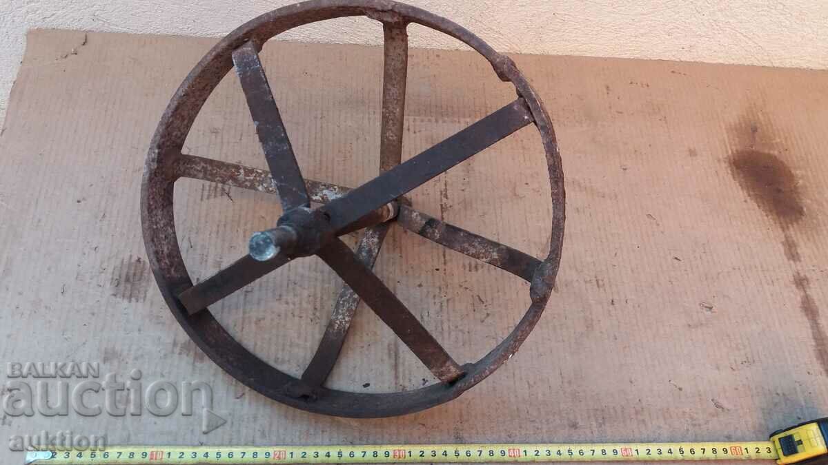 SOLID METAL WHEEL OF A TROLLEY - INTERESTING - 5 SOLID METAL WHEEL OF A TROLLEY - INTERESTING - 5