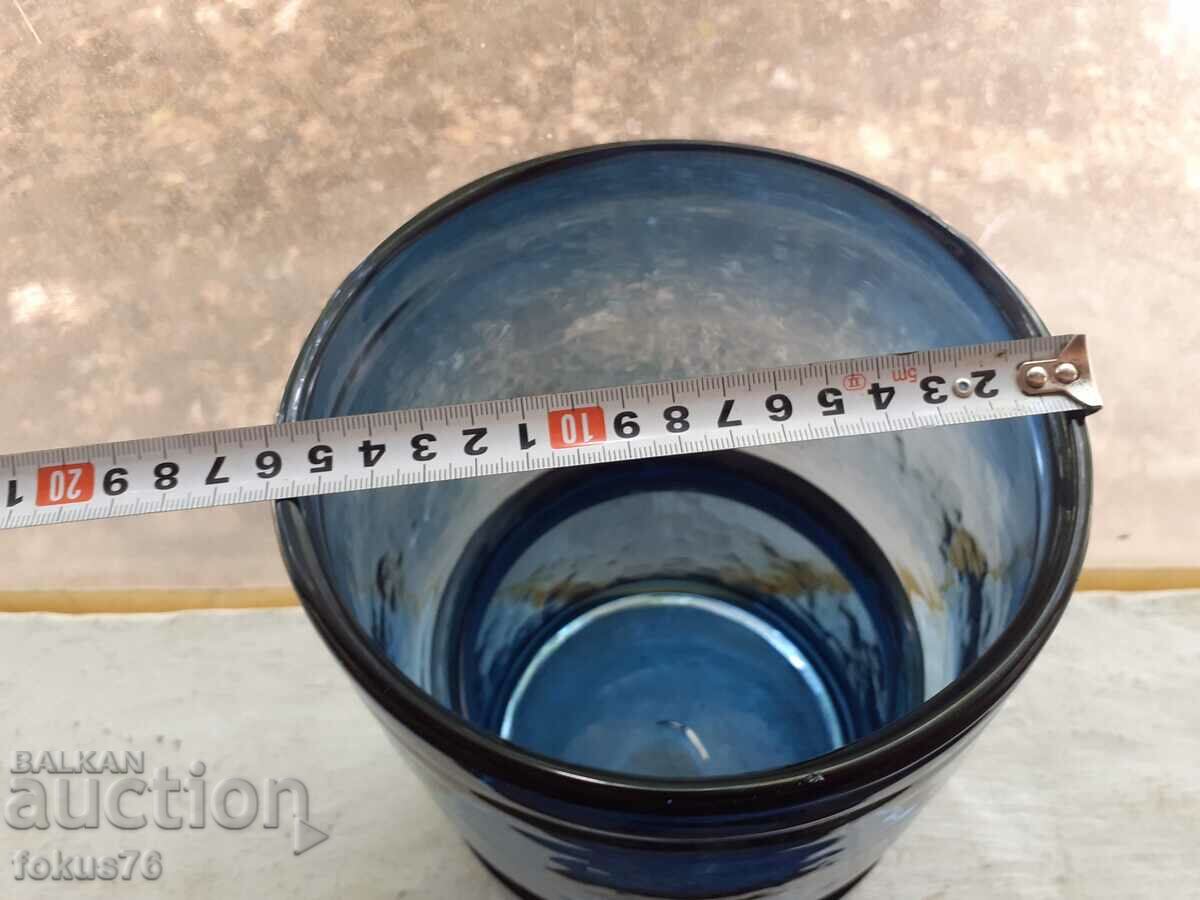 O vază mare și frumoasă, albastră - 6 O vază mare și frumoasă, albastră - 6