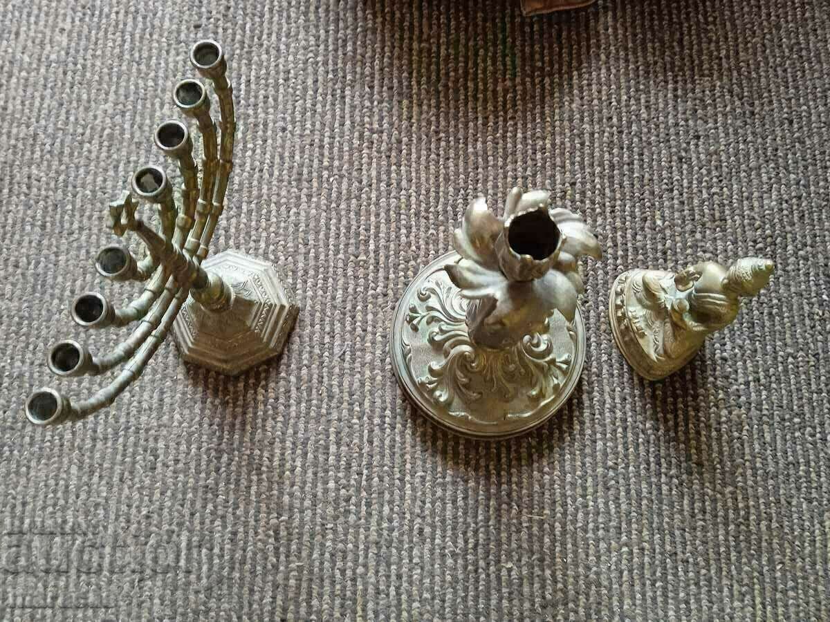 Δημοπρασία Ορειχάλκινα κηροπήγια και φιγούρα του Βούδα Δημοπρασία Ορειχάλκινα κηροπήγια και φιγούρα του Βούδα