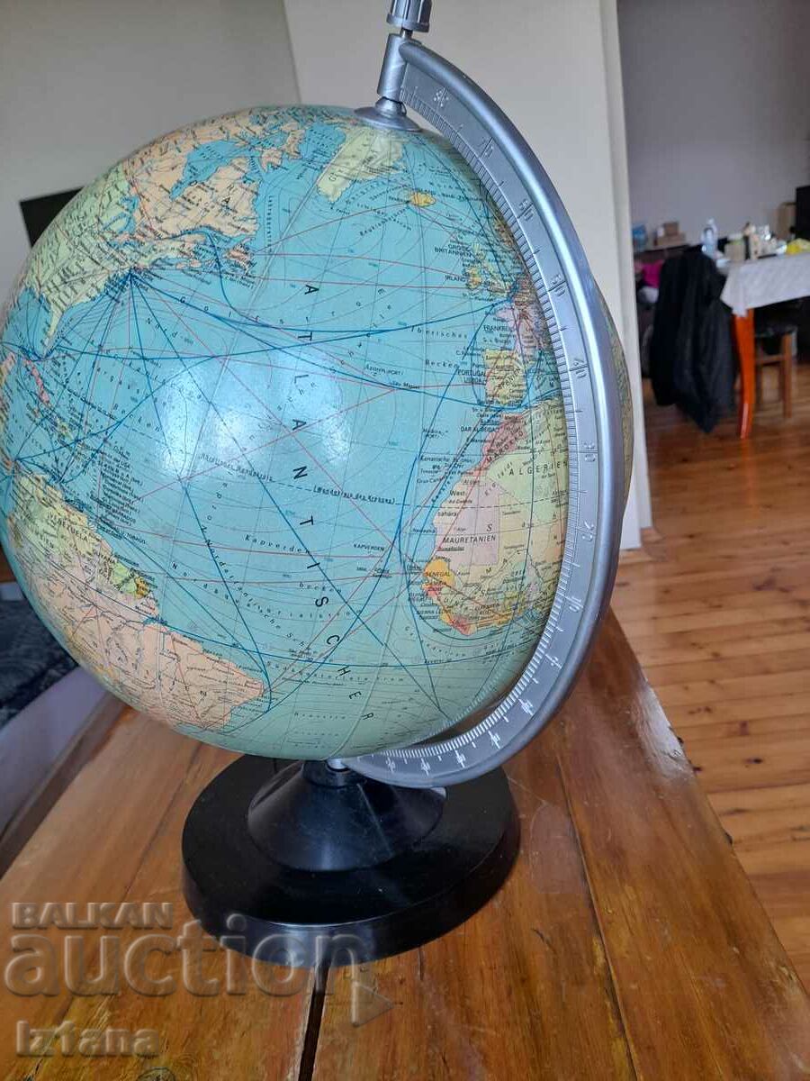 Auction Old Globe Auction Old Globe