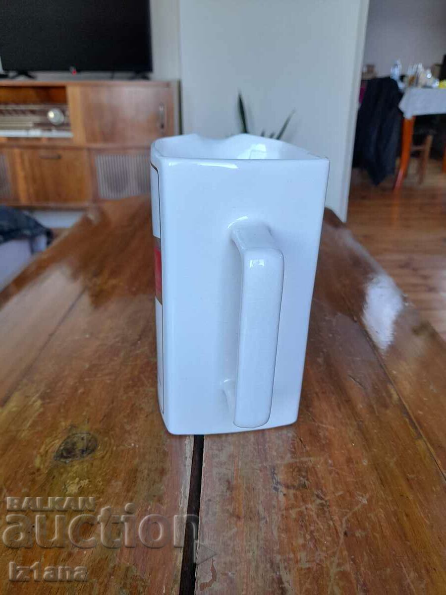 Delivery of Old porcelain Johnnie Walker jug Delivery of Old porcelain Johnnie Walker jug