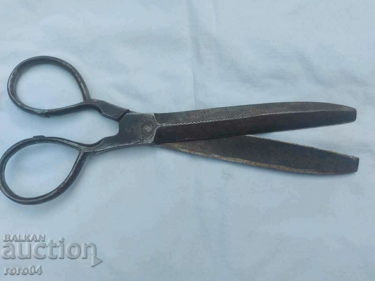Auction  SCISSORS - PLUM - GOLD FILLED - 1883