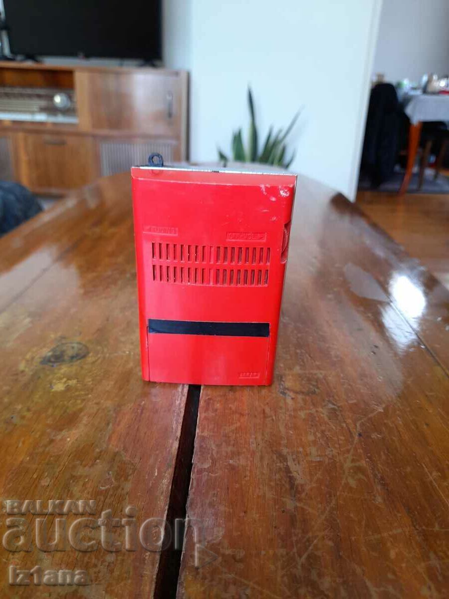 Delivery of Old radio, Sharp radio receiver Delivery of Old radio, Sharp radio receiver